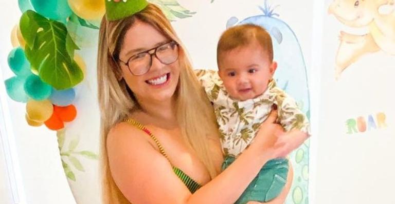 Marilia Mendonça posa em momento fofo com Leo na piscina: ”Uma das sensações mais gostosas”