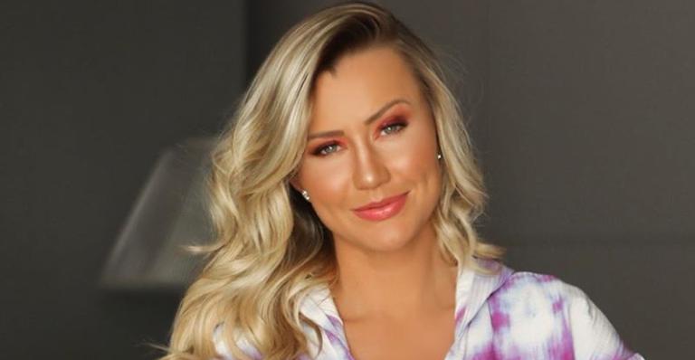 Ana Paula Siebert compartilha clique lindíssimo no mar e arranca elogios: ”Maravilhosa”