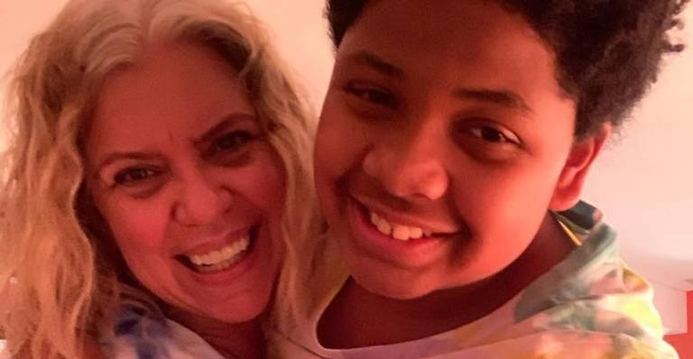 Astrid Fontenelle encanta ao posar com o filho: ”Combinamos fazer uma arte por dia”