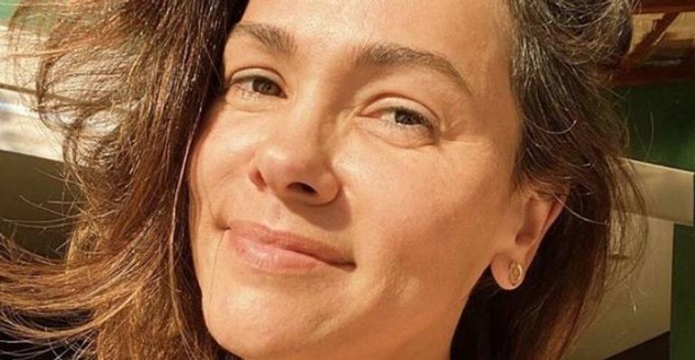 Suzana Alves surge deslumbrante ao lado dos seus cachorros: ”Amam sem esperar nada em troca”