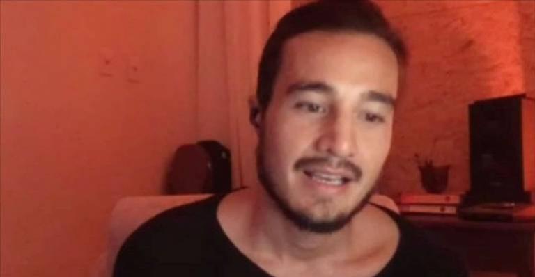 Tiago Iorc abre o jogo sobre ausência das redes sociais e desentendimento com o duo Anavitória
