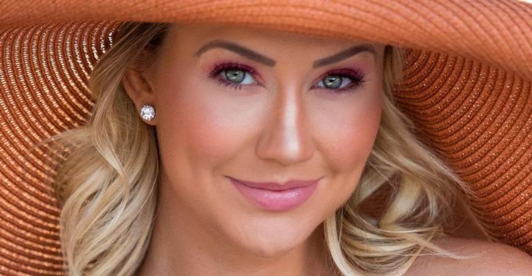 Ana Paula Siebert posa belíssima de biquíni em cenário paradisíaco e impressiona: ”Que corpo!”