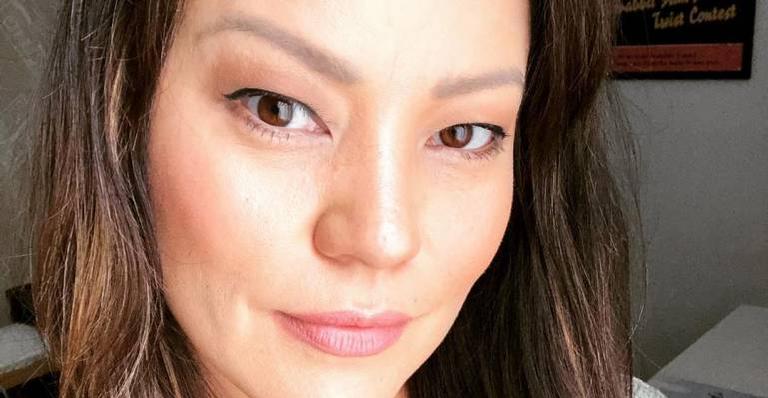 Geovanna Tominaga posa com o marido e fala sobre a relação: ”Aproveitar o momento em família”