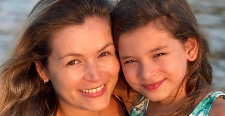 Bianca Castanho encanta ao mostrar clique antigos da filha: ”O tempo voa”
