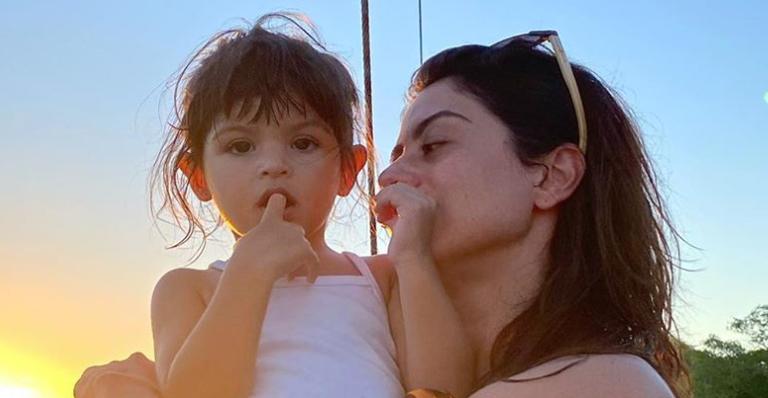 Carol Castro faz linda declaração para a filha, Nina: ”O melhor papel da minha vida é ser mãe”