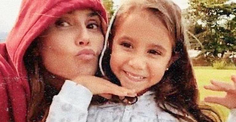 Deborah Secco compartilha vídeo divertido da filha e encanta web