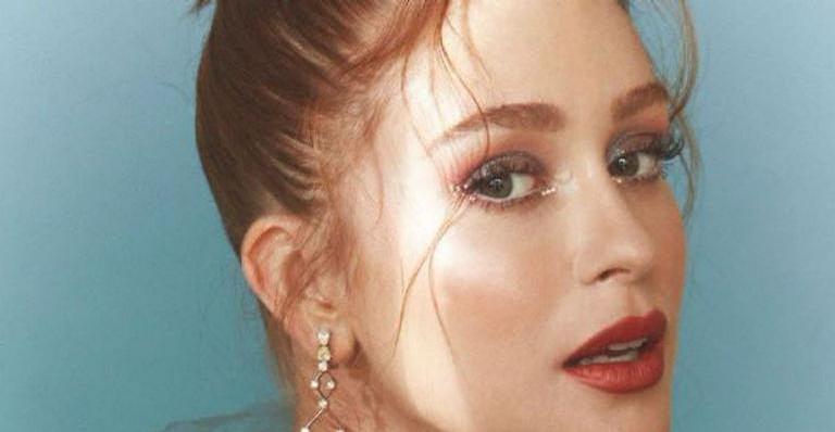 Marina Ruy Barbosa dispensa sutiã e surge decotadíssima na web