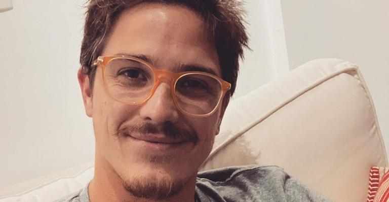 Romulo Arantes fala sobre ‘tesão’ por motociclismo: ”Sair da minha zona de conforto”