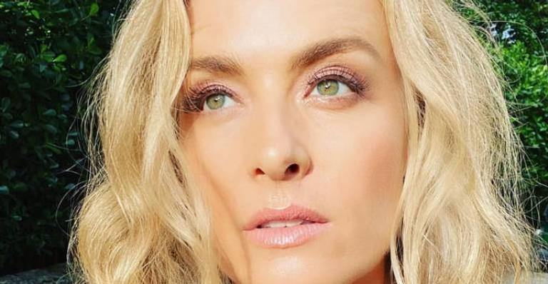 Angélica vai ao salão e brinca: ”O cabelo ficou assustado quando viu a escova”