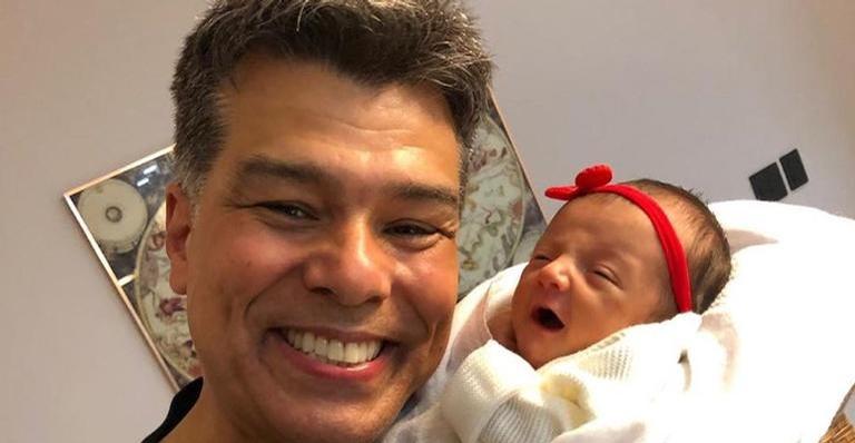 Mauricio Mattar comemora 3 meses da neta, Esmeralda: ”Pedrinha preciosa”