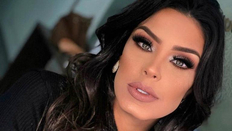 Ex-BBB Ivy Moraes posa na cama e fãs reagem: ”Mulher mais linda do Brasil”