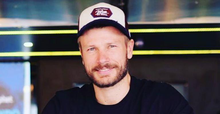 Rodrigo Hilbert entra para o matinal ‘É De Casa’ e internautas comemoram!
