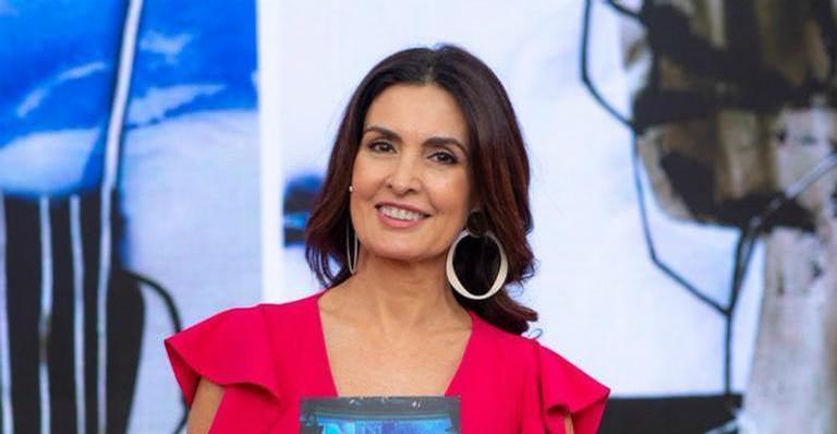 Filha de Fátima Bernardes posta foto de biquíni e beleza chama atenção
