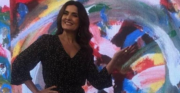 Após férias, Fátima Bernardes celebra volta ao Encontro