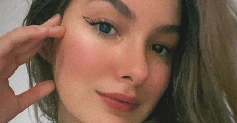 Marina Moschen compartilha clique encantador em suas redes sociais: ”Inverno”