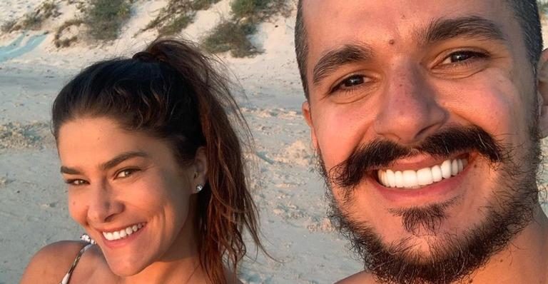 Bruno Lopes posta clique fofo com Priscila Fantin: ”A gente enfrenta tudo de cabeça erguida”