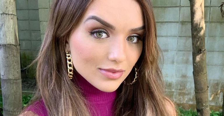 Ex-BBB Rafa Kalimann capricha no decote e internet reage: ”Musa!”