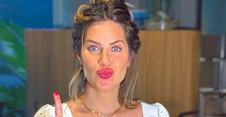Giovanna Ewbank se derrete ao exibir momento fofíssimo com o filho recém-nascido, Zyan: ”Amor”