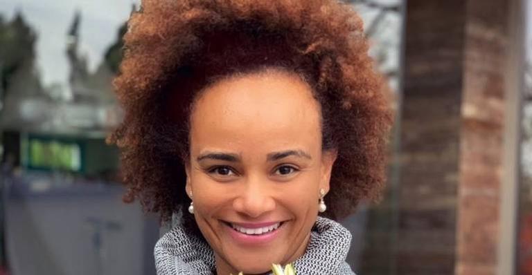 Luciana Mello posa com os filhos e se declara: ”O motivo de toda minha alegria”