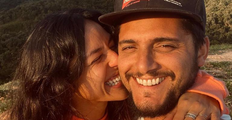 Yanna Lavigne compartilha clique com Bruno Gissoni e encanta a web: ”Casal que traz paz”