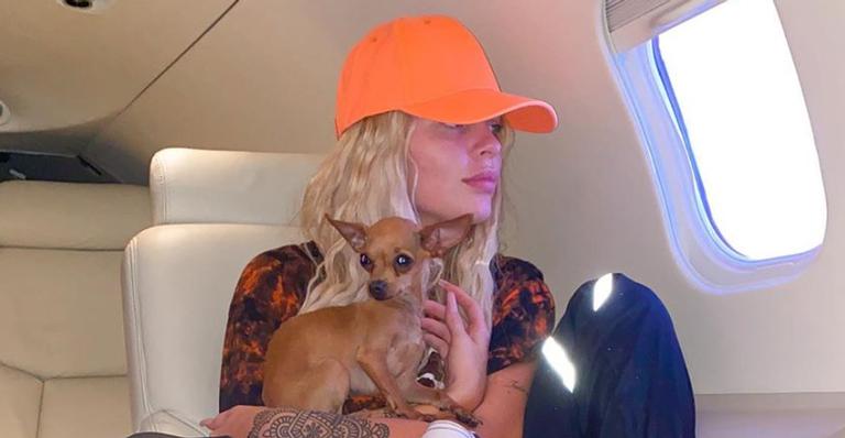 Luísa Sonza explode o fofurômetro ao fazer vídeo com cachorra: ”Eu com qualquer cachorrinho”
