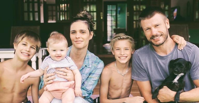 Rodrigo Hilbert resgata hábitos da infância com seus filhos: ”Precisamos nos reiventar”