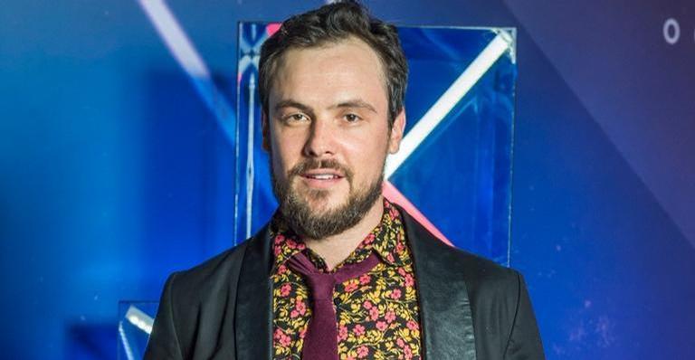 Sergio Guizé fala sobre sucesso de ‘Eta Mundo Bom’!: ”Mensagem mais atual do que nunca”