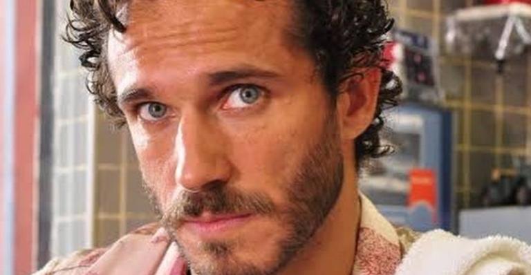No ar nas três reprises, Paulo Rocha deixa a Globo após 10 anos para estrelar novela em Portugal