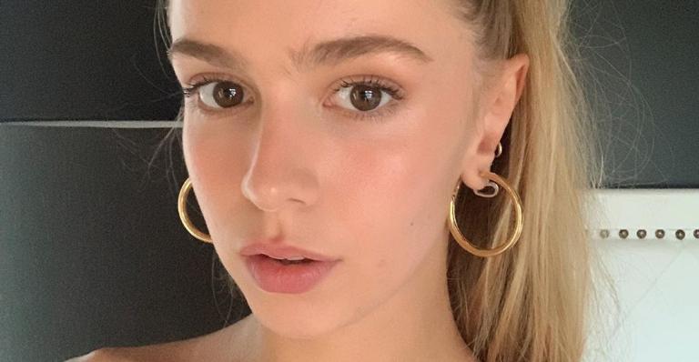 Isabella Scherer aposta em look elegante e arranca suspiros dos fãs: ”Maravilhosa”