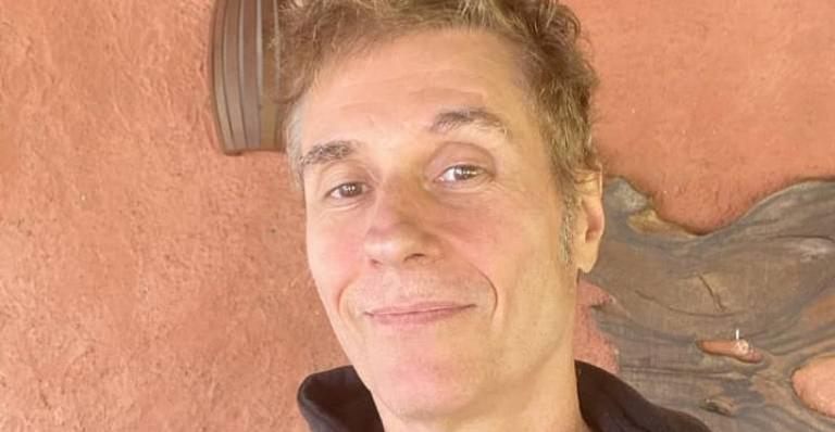 Dinho Ouro Preto relembra clique do pai e desabafa: ”Sinto muito a falta dele”