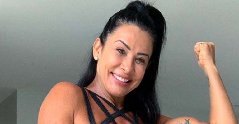 Scheila Carvalho relembra bloco de Carnaval com Lore Improta: ”Saudade de cair na quebradeira”