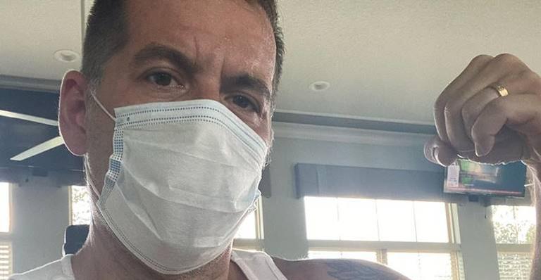 Leandro Hassum comenta volta aos treinos: ”A academia está só pra mim”