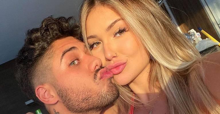 Virginia Fonseca posa com Zé Felipe e se declara: ”Meu grude”