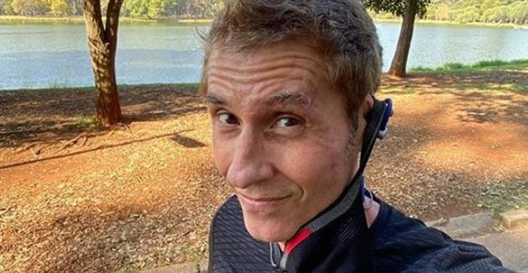 Dinho Ouro Preto sobre volta aos exercícios: ”Não sei se a queda de rendimento é ligado ao covid”