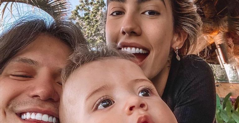 Gabi Brandt flagra Saulo Poncio brincando com Davi na hora de comer e derrete a web