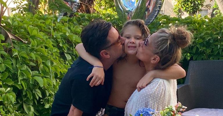Adriane Galisteu exibe detalhes do aniversário de 10 anos do filho: ”Tarde linda”