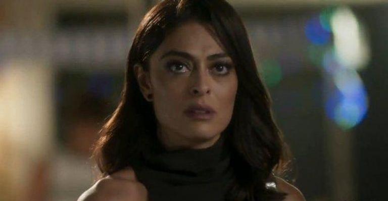 Carolina perde o emprego e fica pobre em ‘Totalmente Demais’