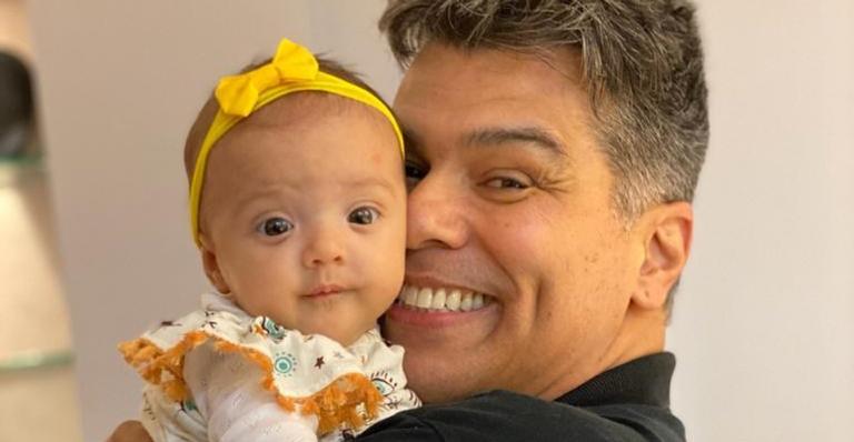 Mauricio Mattar se derrete pela netinha, Esmeralda: ”Pedrinha mais preciosa do vovô”