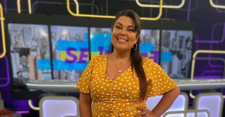 Fabiana Karla encanta com clique logo após acordar: ”Tão linda, tão plena”