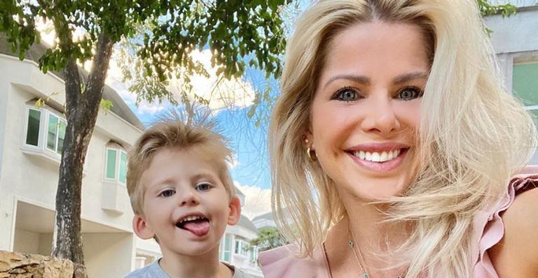 Karina Bacchi encanta a web ao mostrar momento de diversão com Enrico: ”Que fofo”