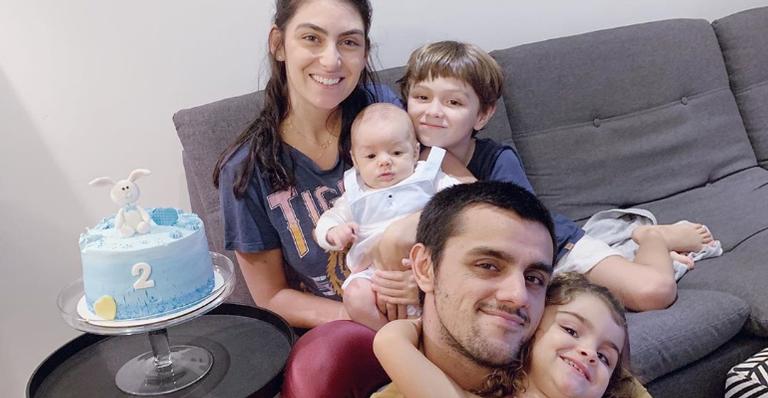Mariana Uhlmann compartilha clique em família e fãs se derretem