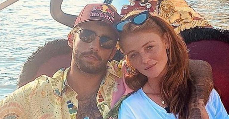 Pedro Scooby compartilha vídeo romântico com a esposa Cinthia Dicker durante passeio pela Itália