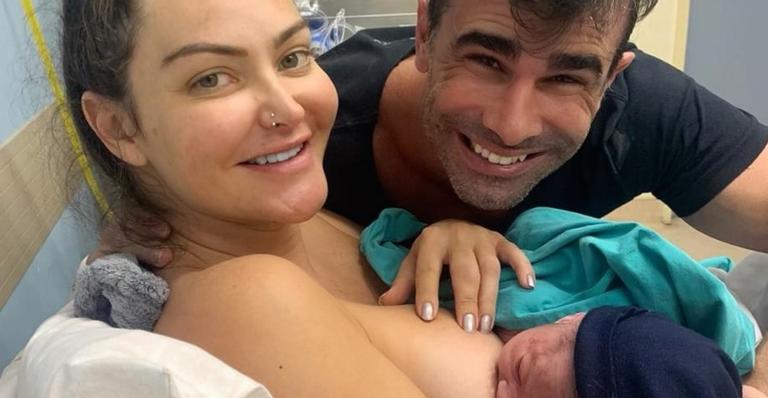 Laura Keller encanta ao dividir momento fofíssimo com o filho recém-nascido, Jorge Emanuel