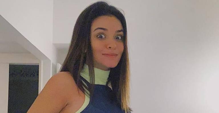 No quinto mês de gestação, Talita Younan mostra a barriguinha: ”Olhem o tamanho”