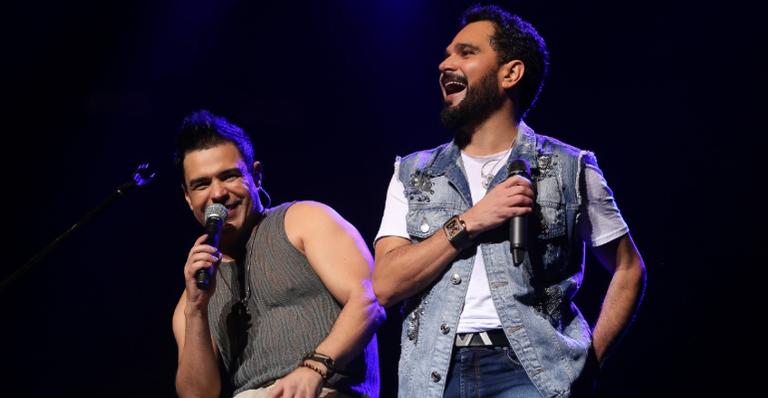 Zezé Di Camargo e Luciano farão live especial de ‘Dia dos Pais’: ”Sonho do meu pai se realizou”
