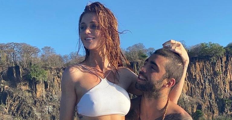 Cintia Dicker dá beijão em Pedro Scooby e faz declaração de aniversário: ”Exemplo de ser humano”