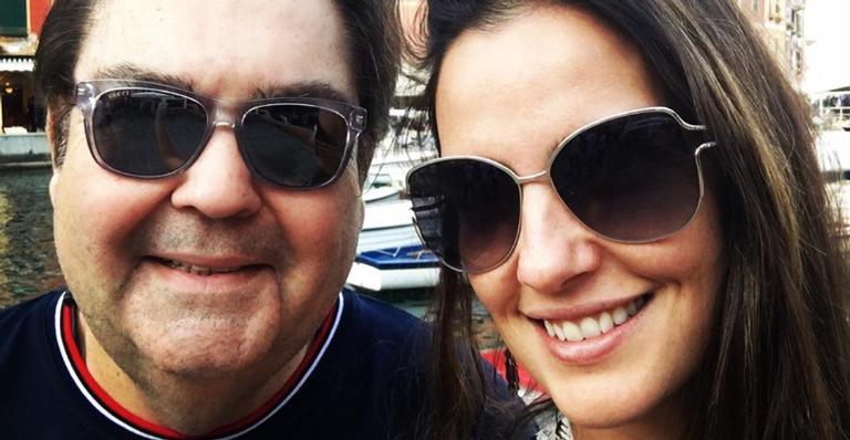 Esposa de Faustão homenageia apresentador no Dia dos Pais: ”Paizão”