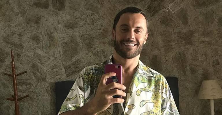 Kayky Brito posta clique encantador do padrasto e da sua irmã, Sthefany Brito