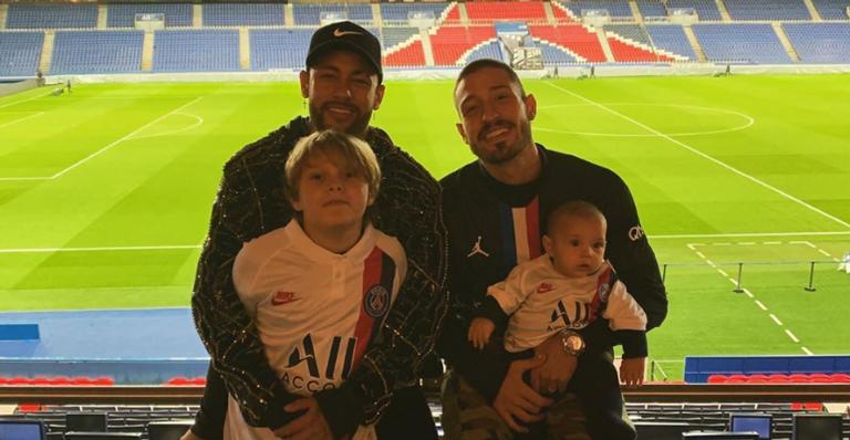 Vinicius Martinez emociona ao relembrar mensagem que escreveu ao seu enteado, Davi Lucca