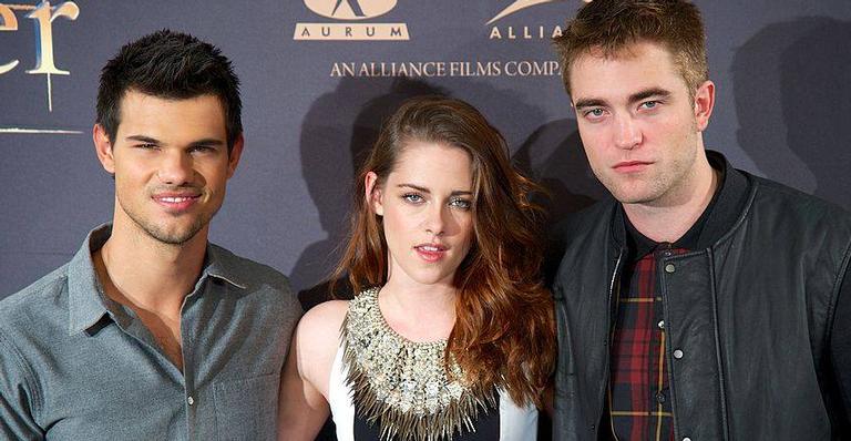 Autora de ‘Crepúsculo’ revela que pretende lançar mais dois livros da saga